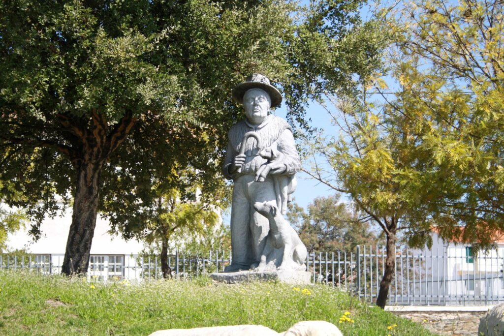 Sheperd's monument, Rosmaninhal